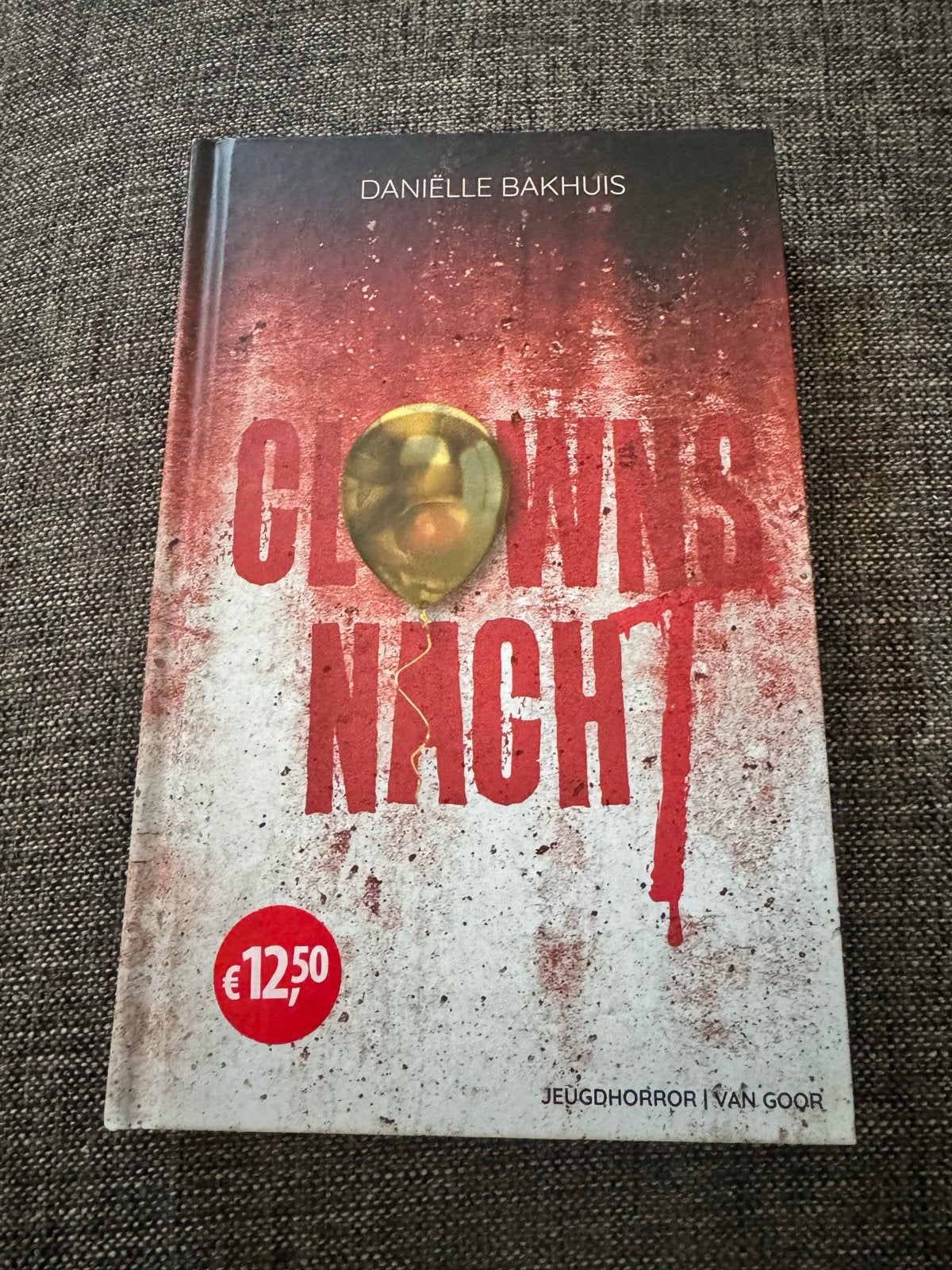 Clowns Nacht - Daniëlle Bakhuis (Jeugdhorror), Boeken, Thrillers, Zo goed als nieuw, Nederland, Ophalen of Verzenden