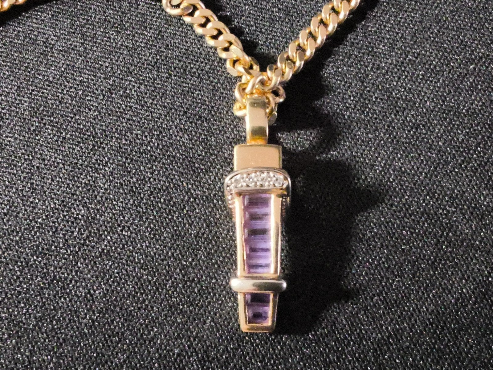 14 krt Gouden hanger met amethist en diamantjes, Gebruikt, Overige voorstellingen, Ophalen of Verzenden, Met edelsteen