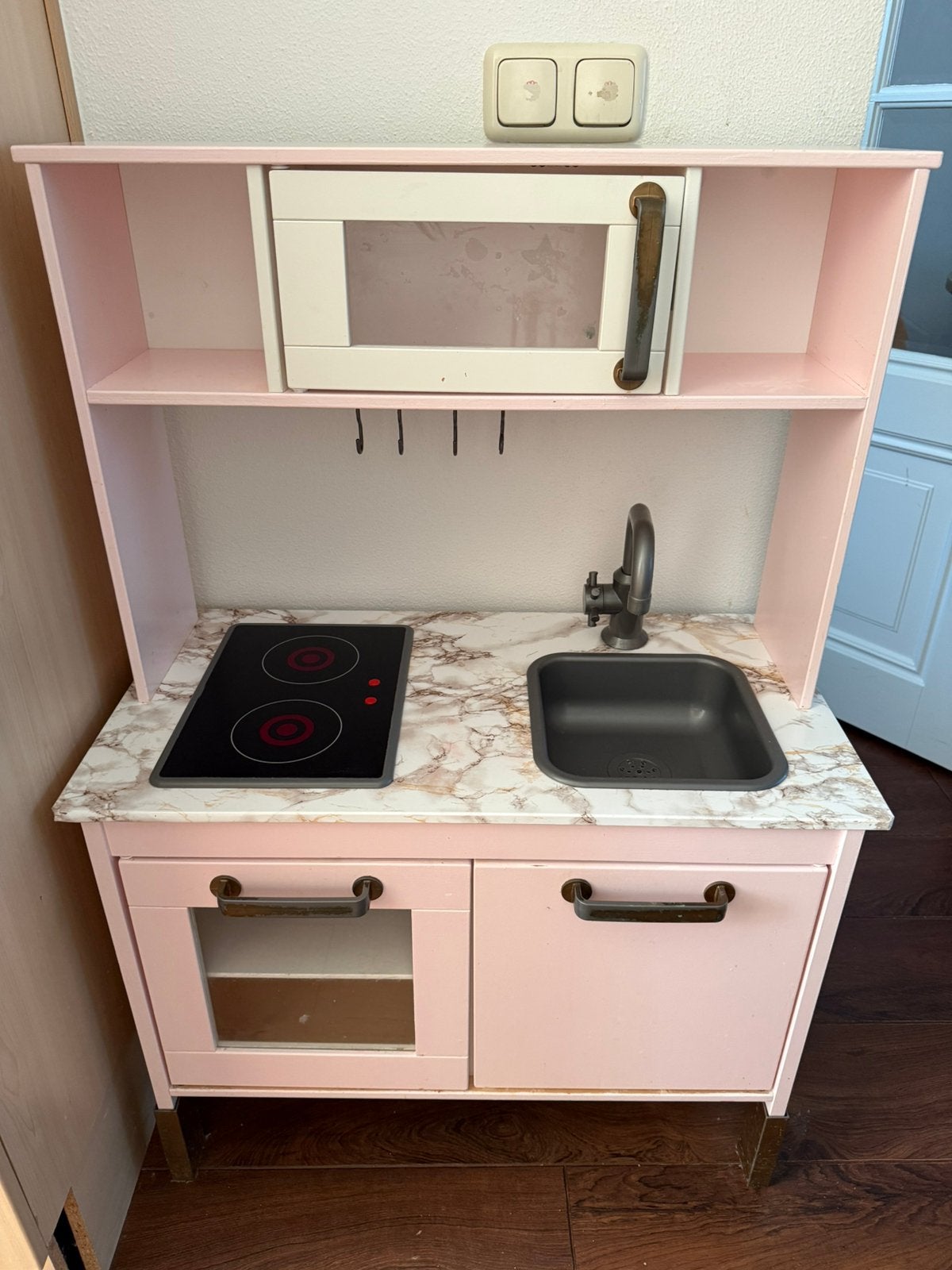 Ikea keukentje DUKTIG roze, Kinderen en Baby's, Speelgoed | Speelkeukens, Ophalen, Gebruikt, Hout, Speelkeuken