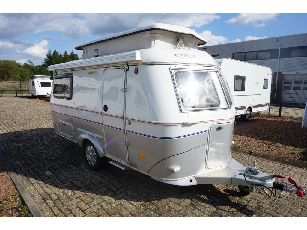Eriba Touring Triton 410 GT + LUIFEL + ENKELE BEDDEN, Standaardzit, Tot en met 3, 2 aparte bedden, 4 tot 5 meter