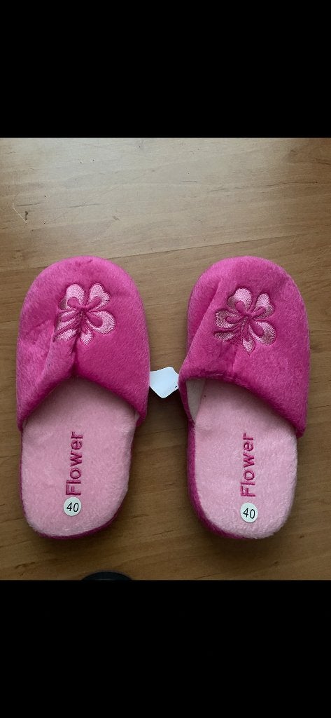 Pantoffels roze maat 40: Nieuw, Nieuw, Ophalen of Verzenden, Roze, Pantoffels of Sloffen