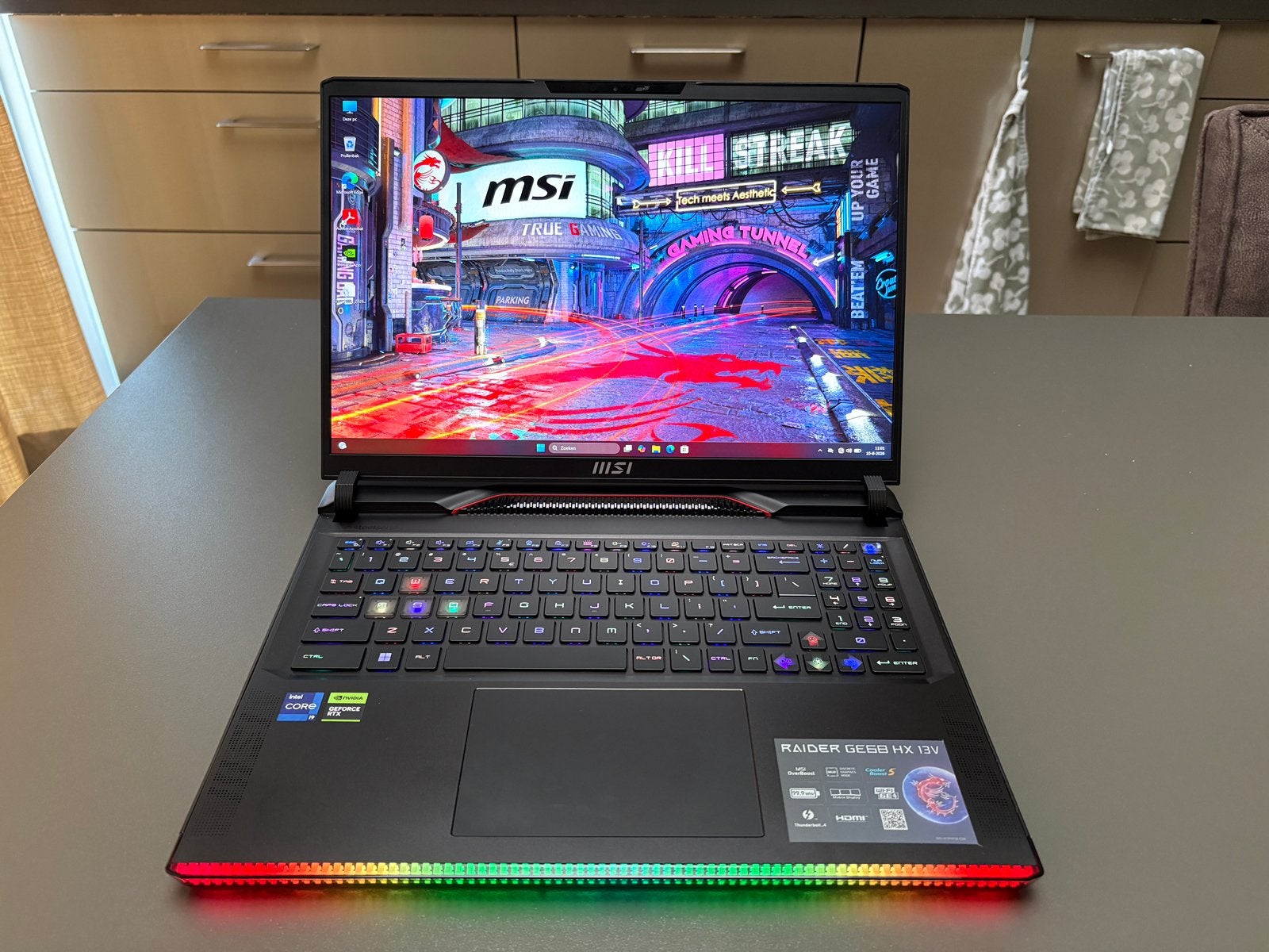 MSI Raider GE68, RTX 4070 8gb, i9-13980HX, 16gb RAM, 1tb SSD, Computers en Software, Met videokaart, Ophalen of Verzenden, Zo goed als nieuw