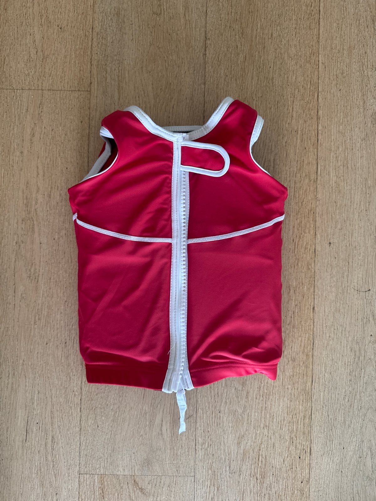Happy Swim zwemvestje rood maat 4/5/6 jaar 18-30kg, Maat 104, Jongen of Meisje, Ophalen of Verzenden, Zo goed als nieuw