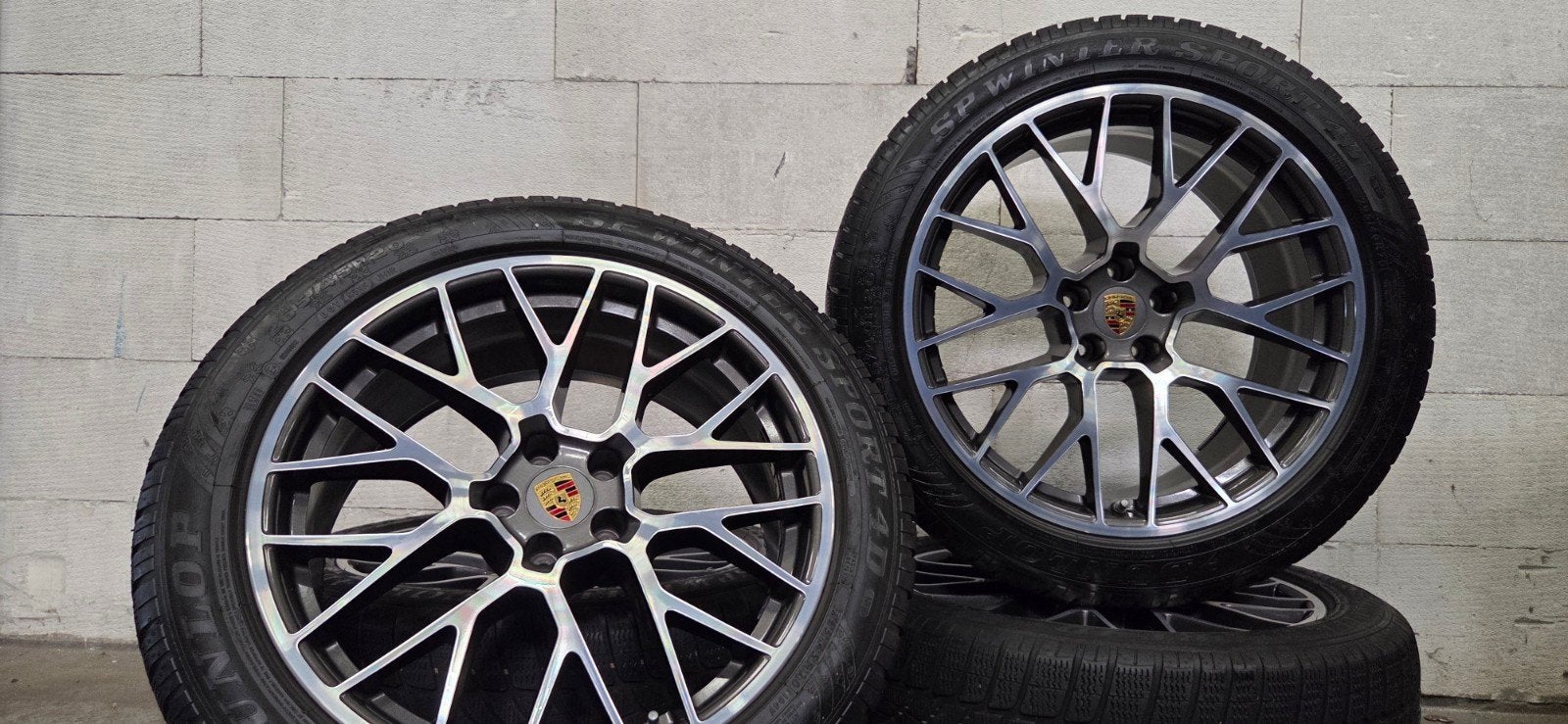 20" Porsche Macan Spyder originele velgen winterbanden TPMS, Gebruikt, 265 mm, Banden en Velgen, C