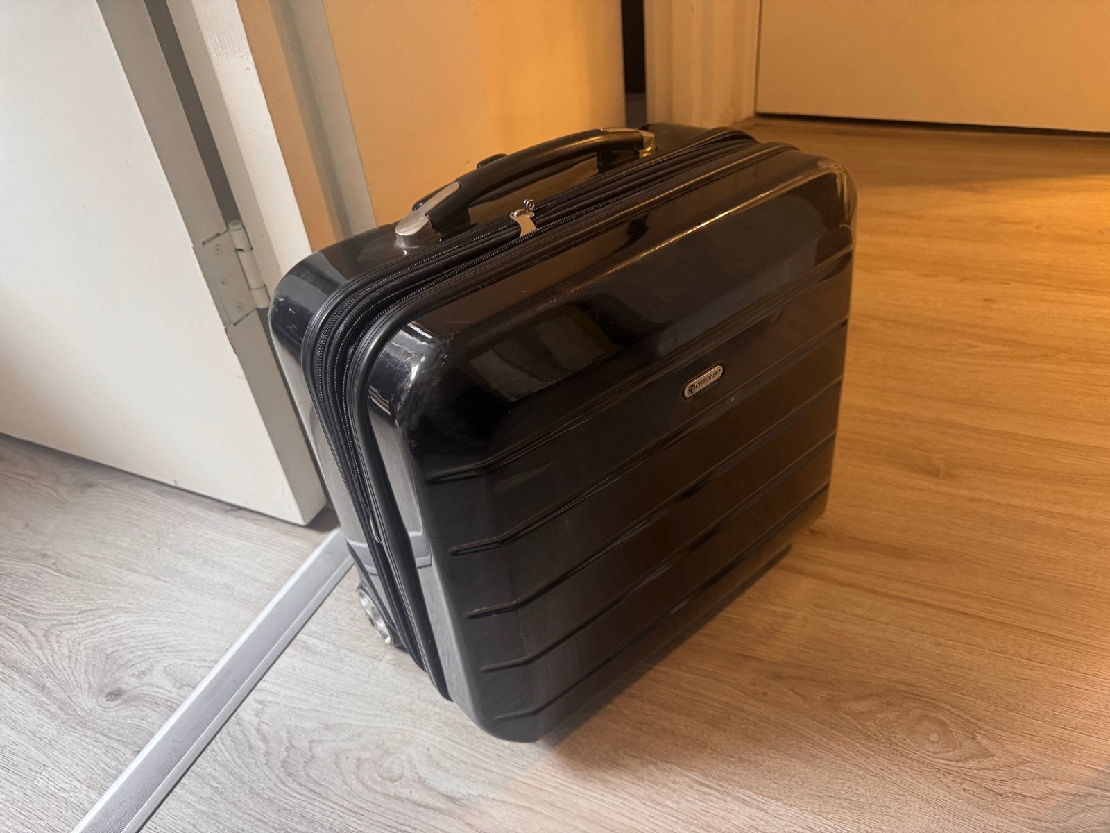 Reiskoffer koffer, Ophalen, Gebruikt, Zwart, Minder dan 40 cm