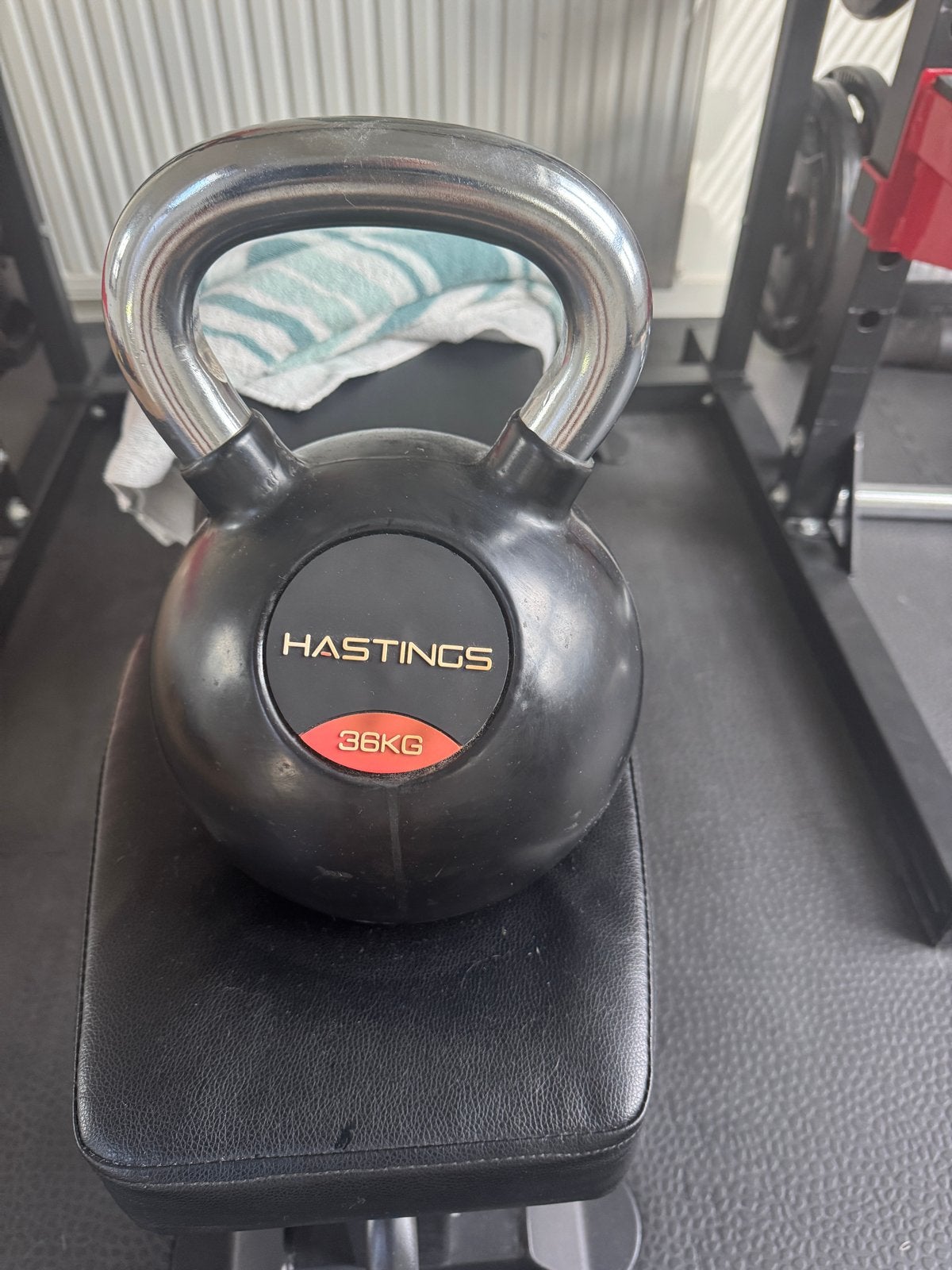 Hastings Kettlebells 28KG en 36KG - Z.G.A.N., Sport en Fitness, Ophalen, Zo goed als nieuw, Armen, Kettlebell