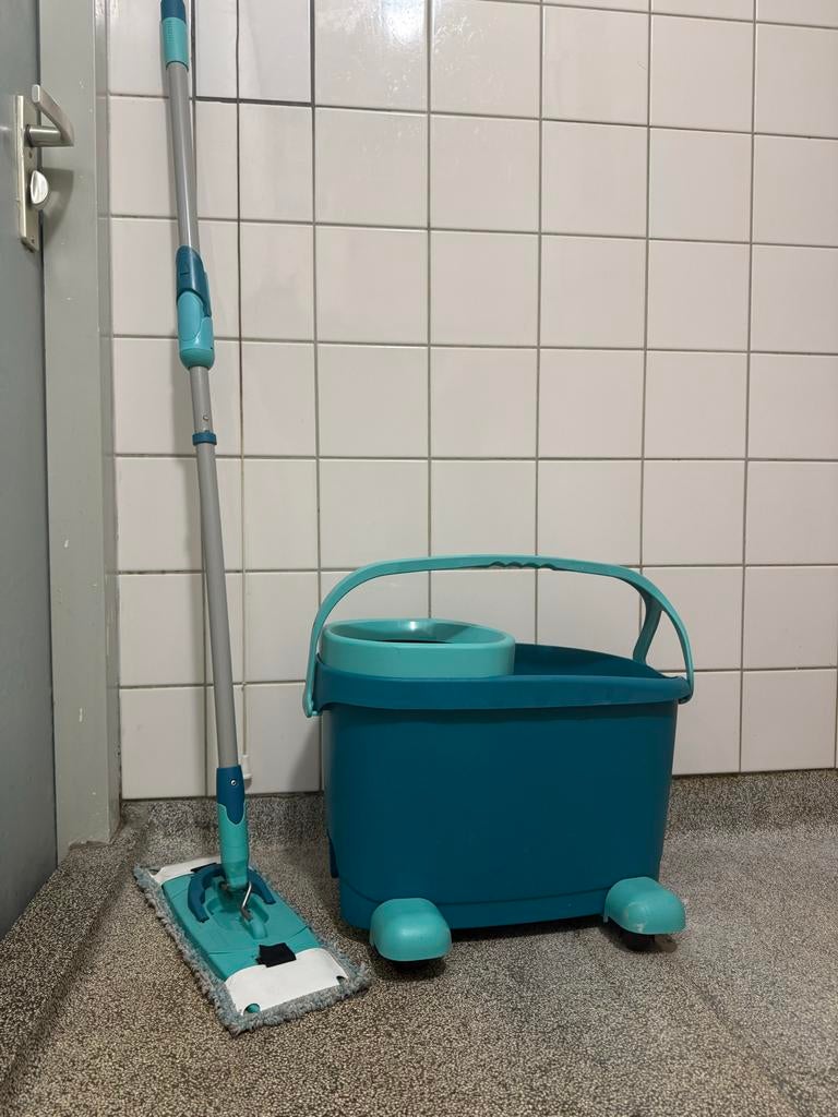 Leifheit mopset met emmer en wringsysteem, Ophalen of Verzenden, Dweilemmer, -bak, of -wagen