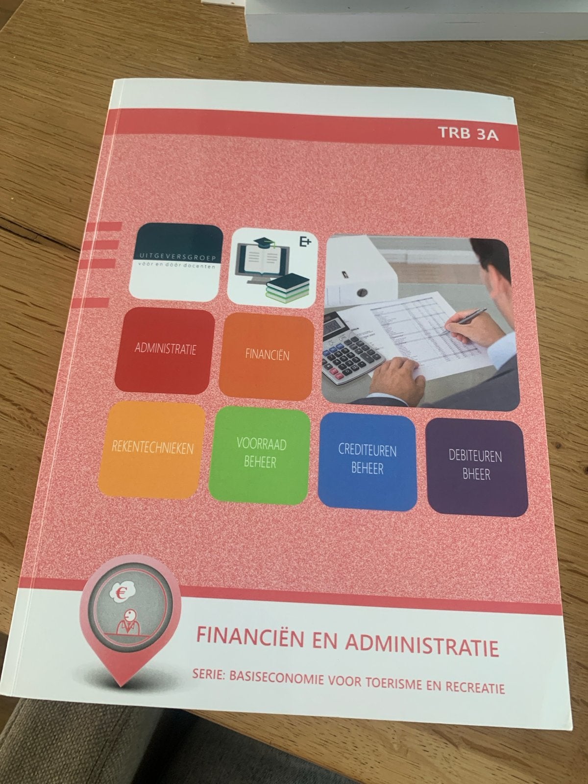Financiën en Administratie TRB 3A - Basiseconomie, Boeken, Ophalen, Gamma, Zo goed als nieuw, MBO