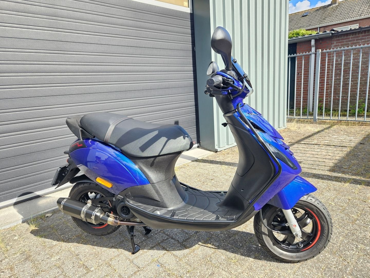 PIAGGIO ZIP 50 4T E5 BJ 2021 BROM BMW BLEU 4070KM + OPTIES, Onbekend, Ophalen of Verzenden, Zo goed als nieuw, Onbekend