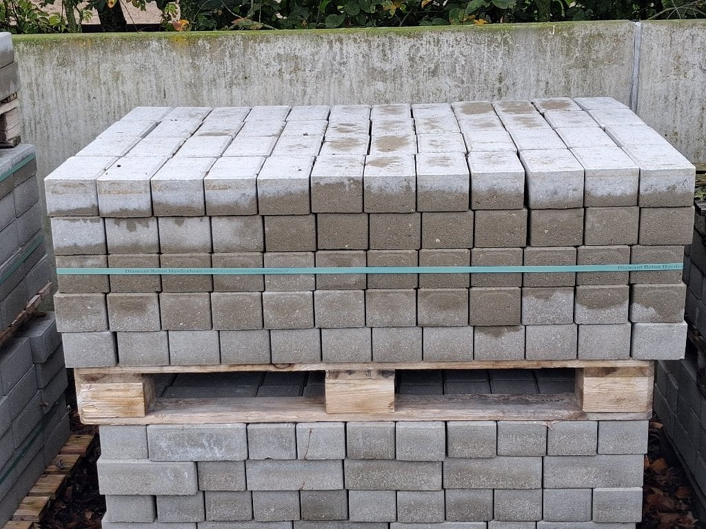 Nieuwe grijze bkk klinkers, 21 m2., Ophalen, Klinkers, Nieuw, 10 m² of meer