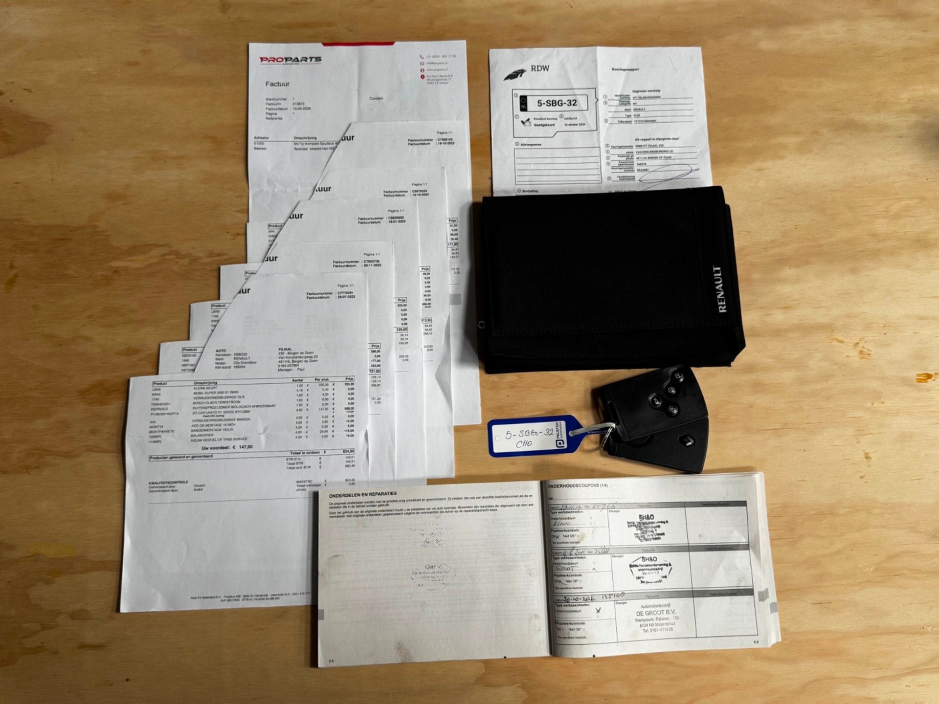 Renault Clio 0.9 TCe|NAP|PDC|NAVI|AIRCO|CRUISE|BOEKJES|3EIG!, Auto's, Voorwielaandrijving, Stof, Zwart, Origineel Nederlands