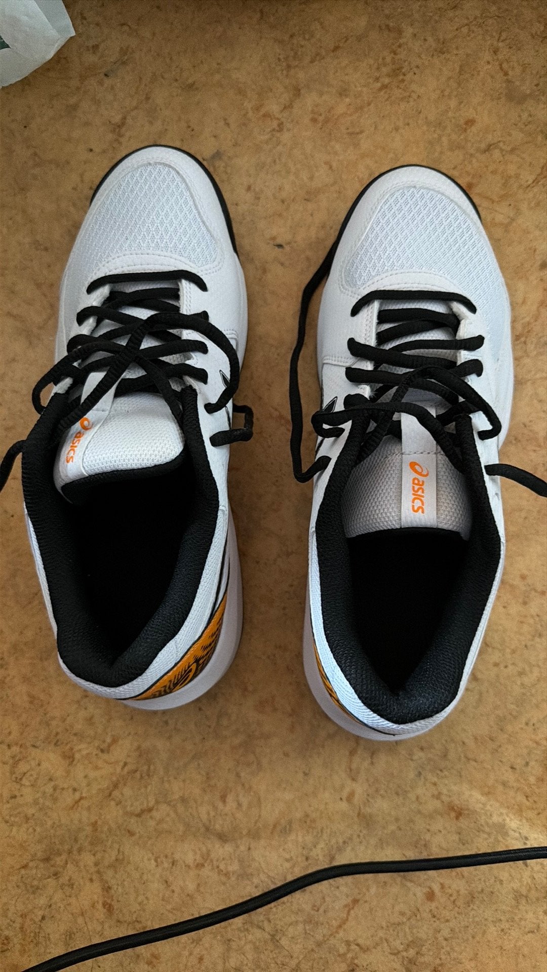 Asics tennisschoenen maat 41,5, Sport en Fitness, Loopsport en Atletiek, Ophalen, Nieuw, Hardloopschoenen, Asics