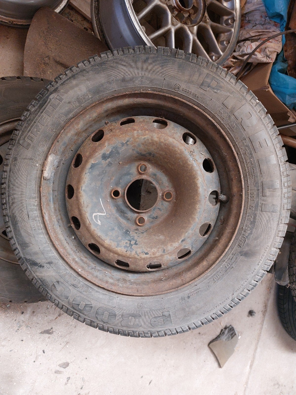 Reservewiel Peugeot 4x108 14 inch - 175/65 R14 Pirelli, Ophalen of Verzenden