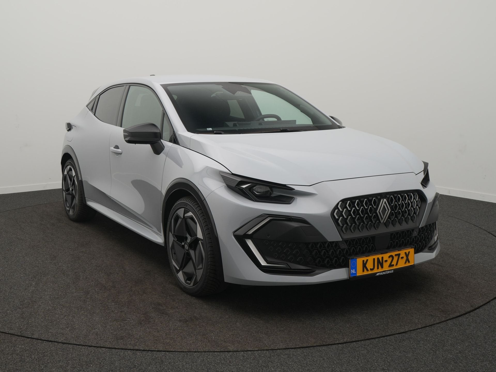Renault Clio 1.8 Hybrid 160 Techno - RIJKLAARPRIJS - DEMO -, Auto's, 12 maanden, Stof, Gebruikt, 4 cilinders