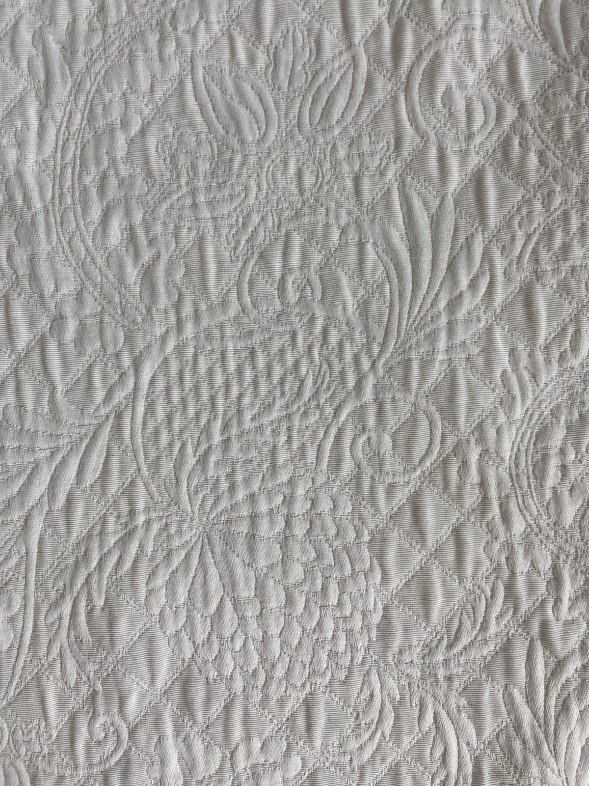 Bankfoulard / Plaid (240x250 cm) - Off-White met Reliëf, Ophalen, Wit, 250 cm, Zo goed als nieuw