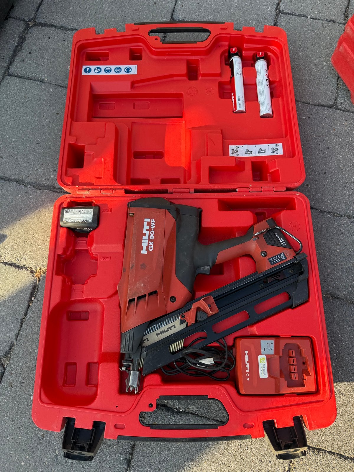 Hilti GX 90-WF Gas tackers met garantie, Ophalen of Verzenden, Zo goed als nieuw, Tacker/nietmachine, Hilti
