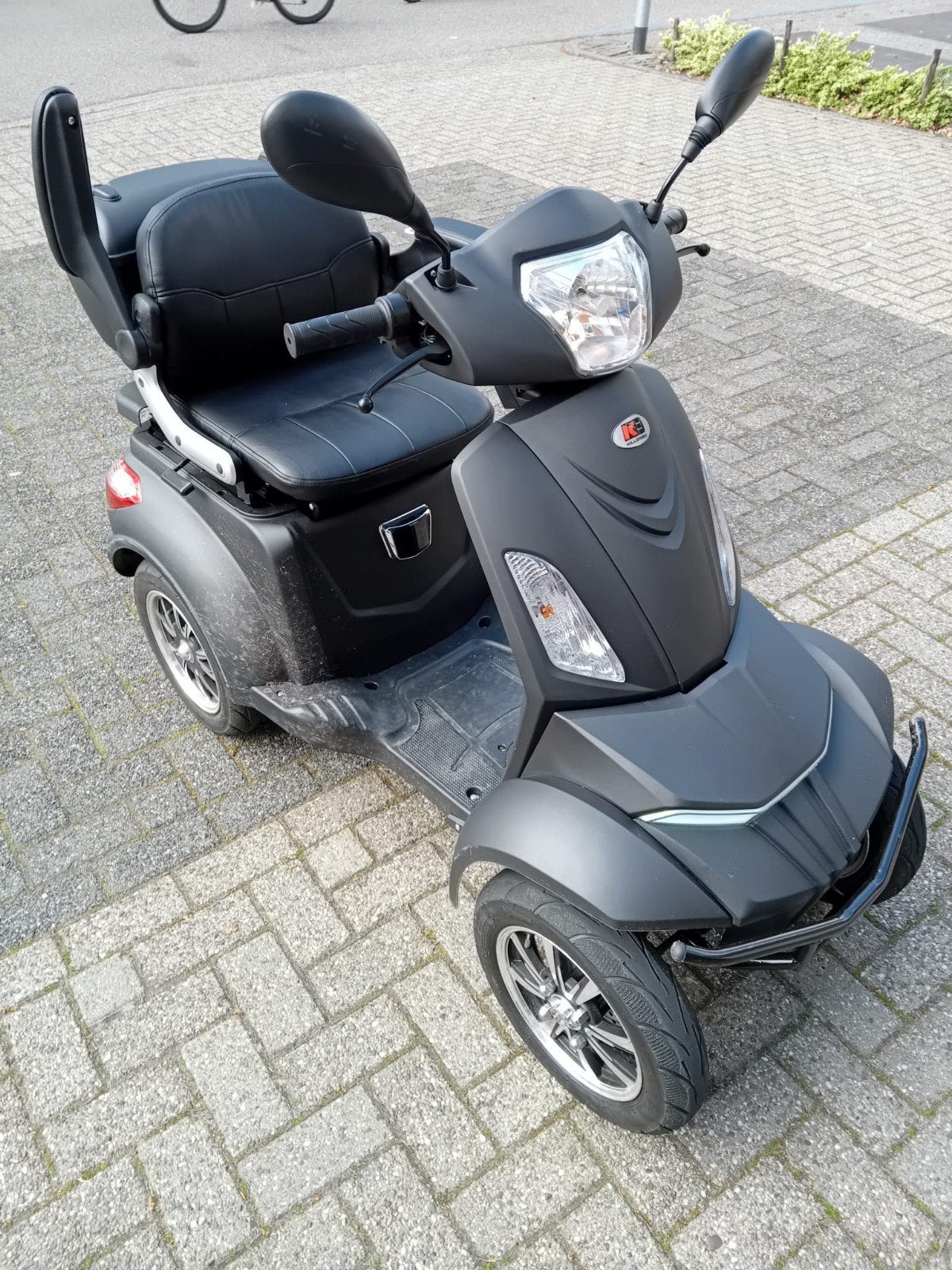 Killerbee S1000 top scootmobiel, Zo goed als nieuw, 16 km/u of meer, 46 km of meer, Ophalen