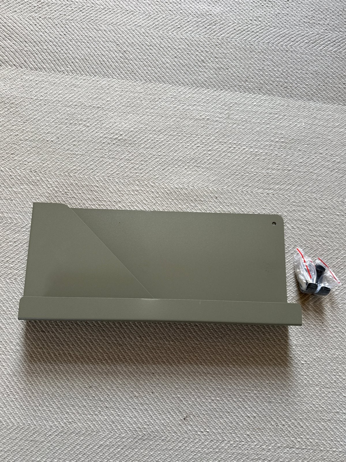 Folded shelf muuto dusty green 50 cm, Huis en Inrichting, Ophalen, Gebruikt