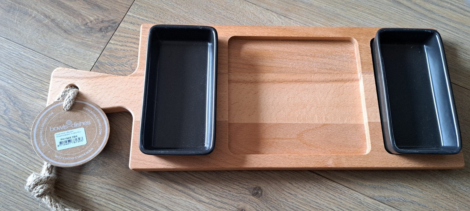 NIEUWE BOWLS AND DISHES SERVEERPLANK MET 2 SCHAALTJES, Hout, Snij-/serveerplank, Nieuw, Ophalen of Verzenden