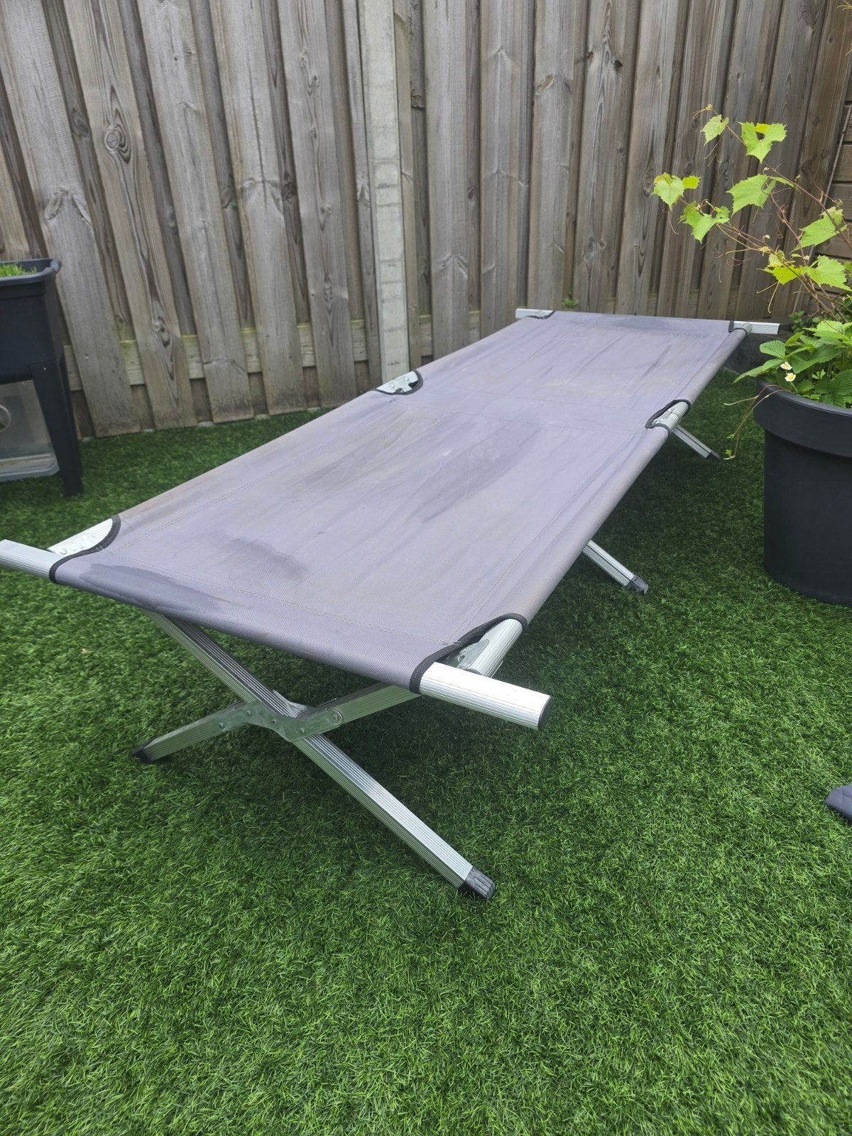 Opvouwbaar veldbed 190x63cm, Caravans en Kamperen, Ophalen of Verzenden, Gebruikt