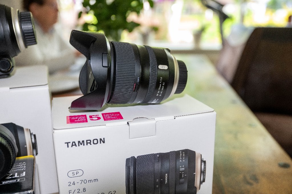 2 x Objectief  Tamron plus FTZ II, Ophalen of Verzenden, Zo goed als nieuw, Telelens, Zoom