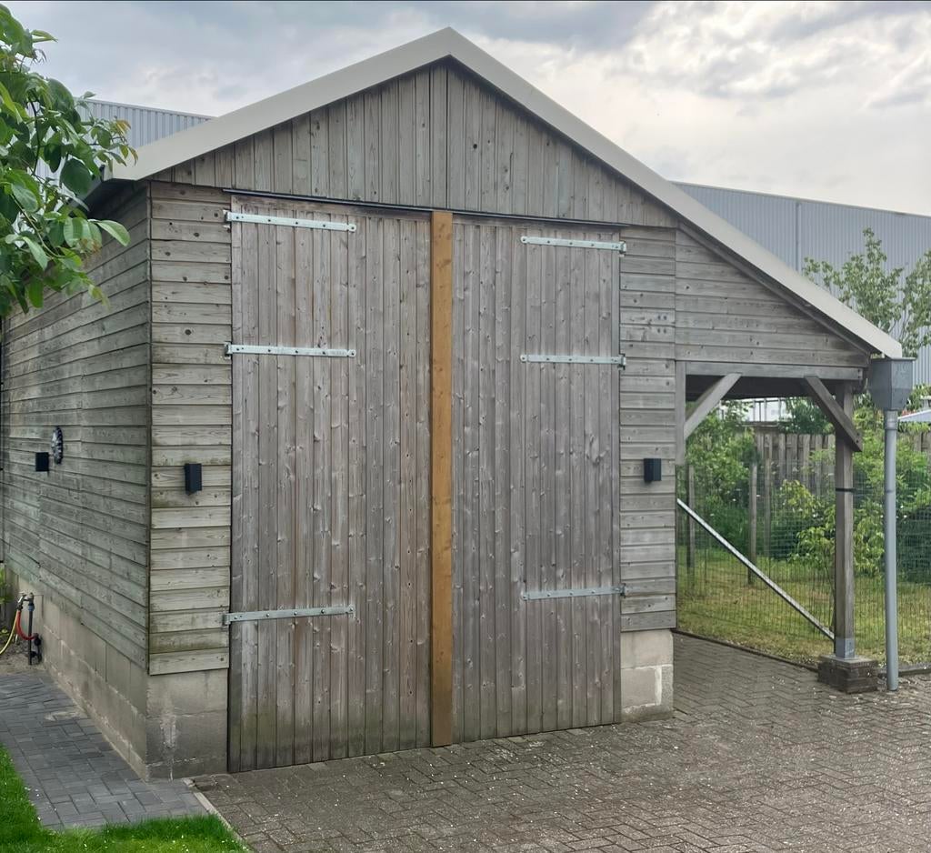 Houten schuur 9x5,6m (48,6m2), Tuin en Terras, Tuinhuizen, Ophalen, Gebruikt, Schuur, 1 raam
