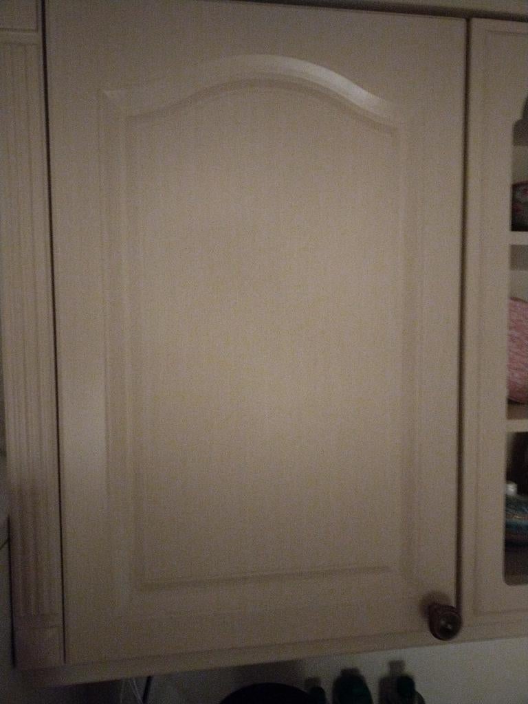 Keuken frontje gevraagd, 100 tot 150 cm, Crème, 25 tot 50 cm, 50 tot 100 cm