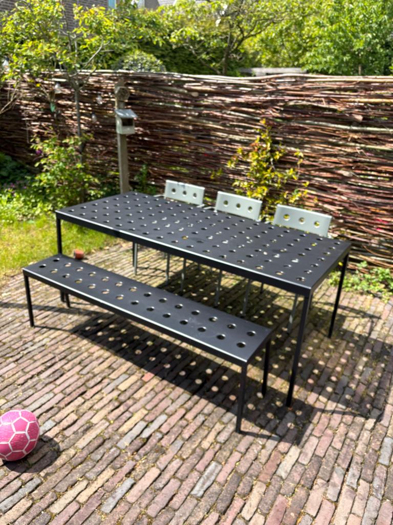 HAY Balcony tuinset: tafel, 3 stoelen, 1 bankje, Tuin en Terras, Tuinsets en Loungesets, 5 zitplaatsen, Gebruikt, Aluminium, Ophalen of Verzenden