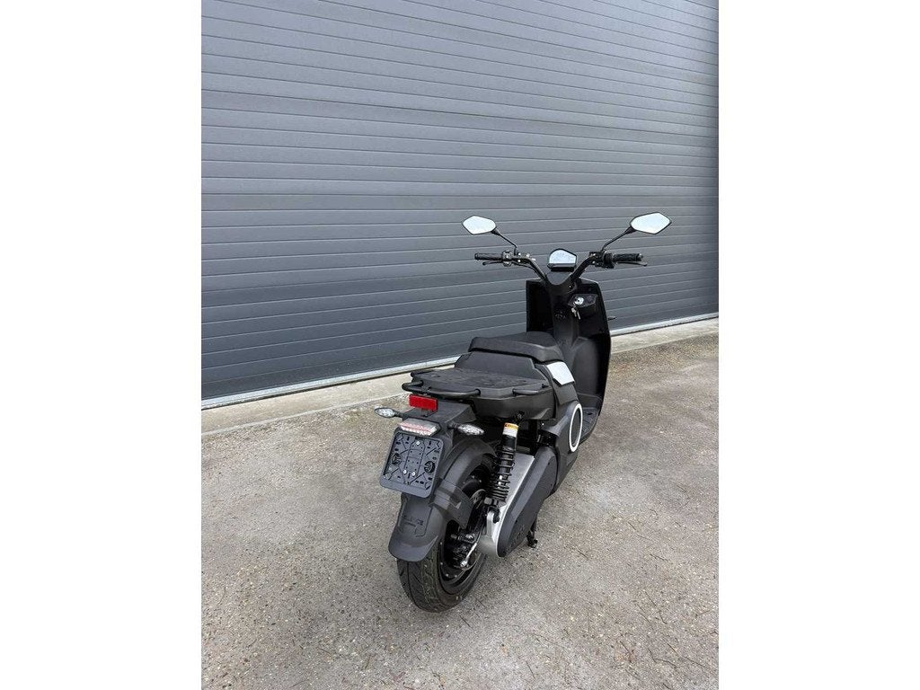 Silence S02 L1E 45km/u - E-Scooter, Fietsen en Brommers, Gebruikt, Silence