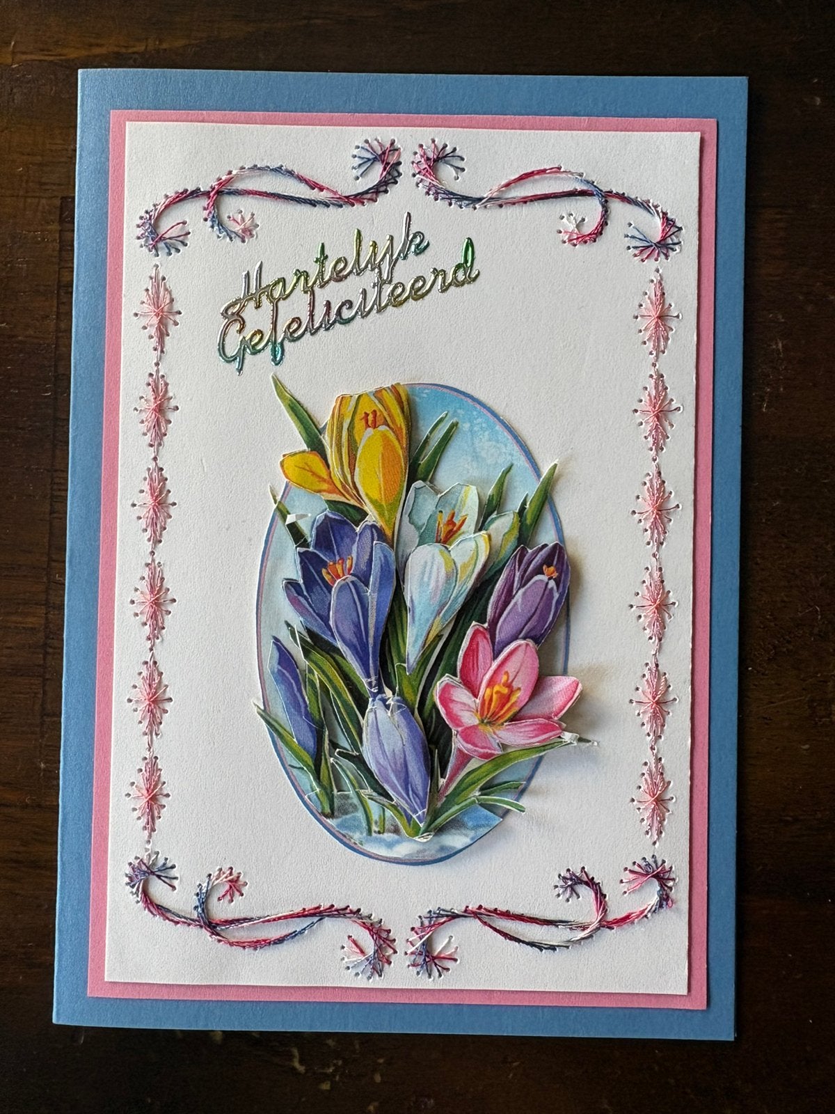 Nieuwe zelfgemaakte kaart met borduur 3D Gefeliciteerd, Hobby en Vrije tijd, Kaarten | Zelfgemaakt, Ophalen of Verzenden, Nieuw