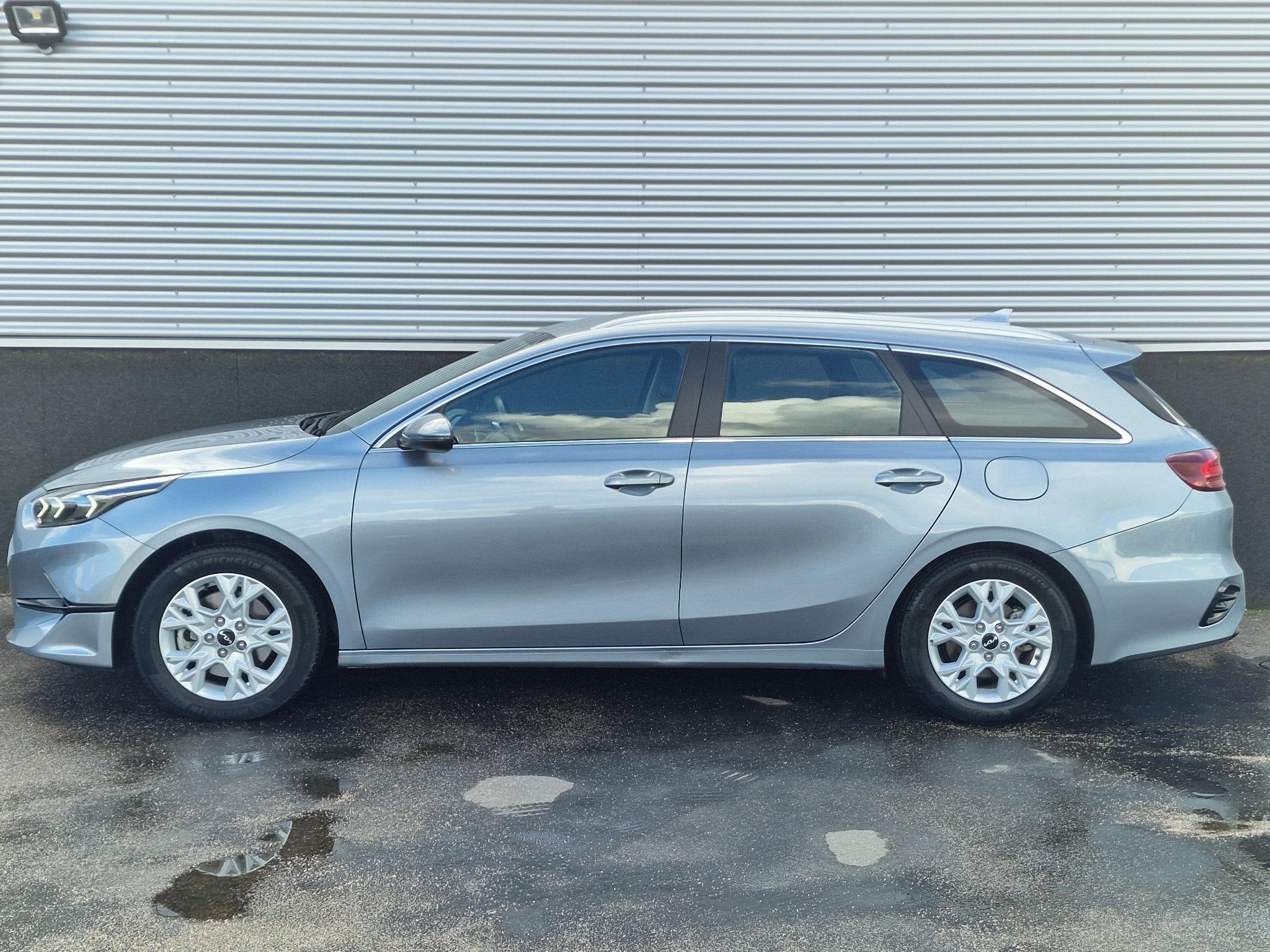 Kia Ceed Sportswagon 1.5 T-GDi DynamicLine Trekhaak, navigat, Voorwielaandrijving, Dealer onderhouden, Stof, Gebruikt