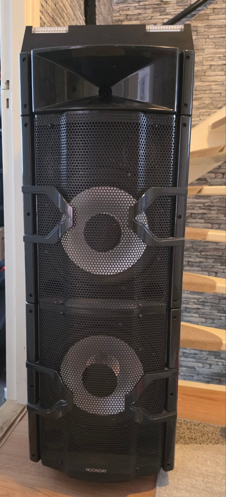 Noonday DJ Scratch Party Systeem met Bluetooth en Licht, Ophalen, Zo goed als nieuw, Complete set