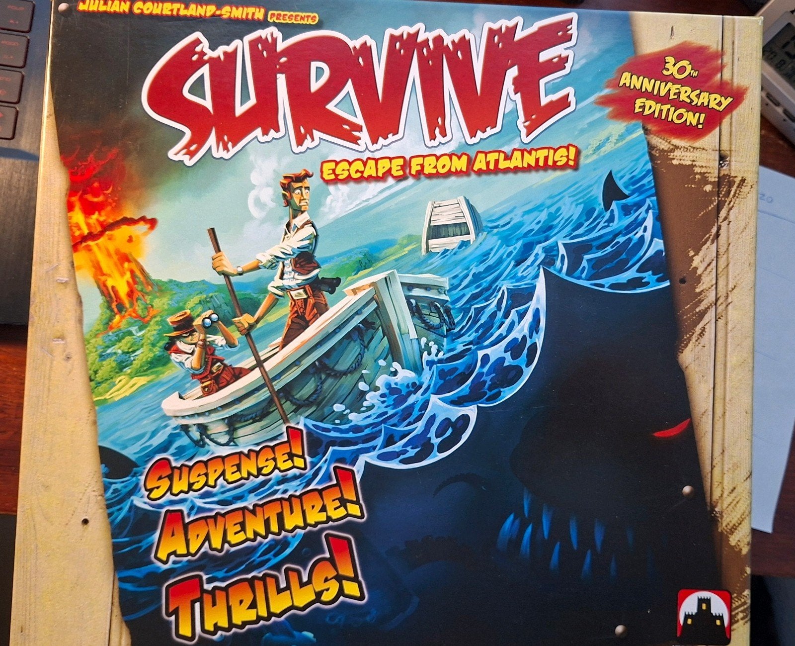 Survive! Escape from Atlantis, Ophalen of Verzenden, Zo goed als nieuw