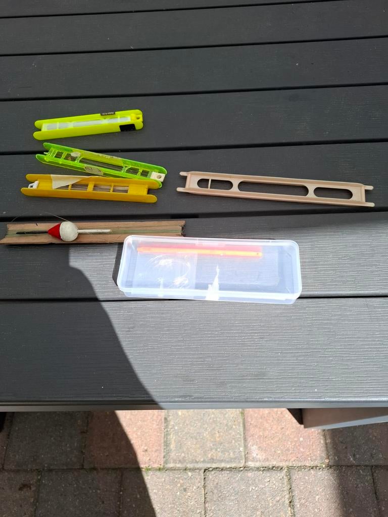Diverse visaccessoires: dobbers, lijnen en tuigjes, Ophalen of Verzenden, Gebruikt, Dobber of Lood