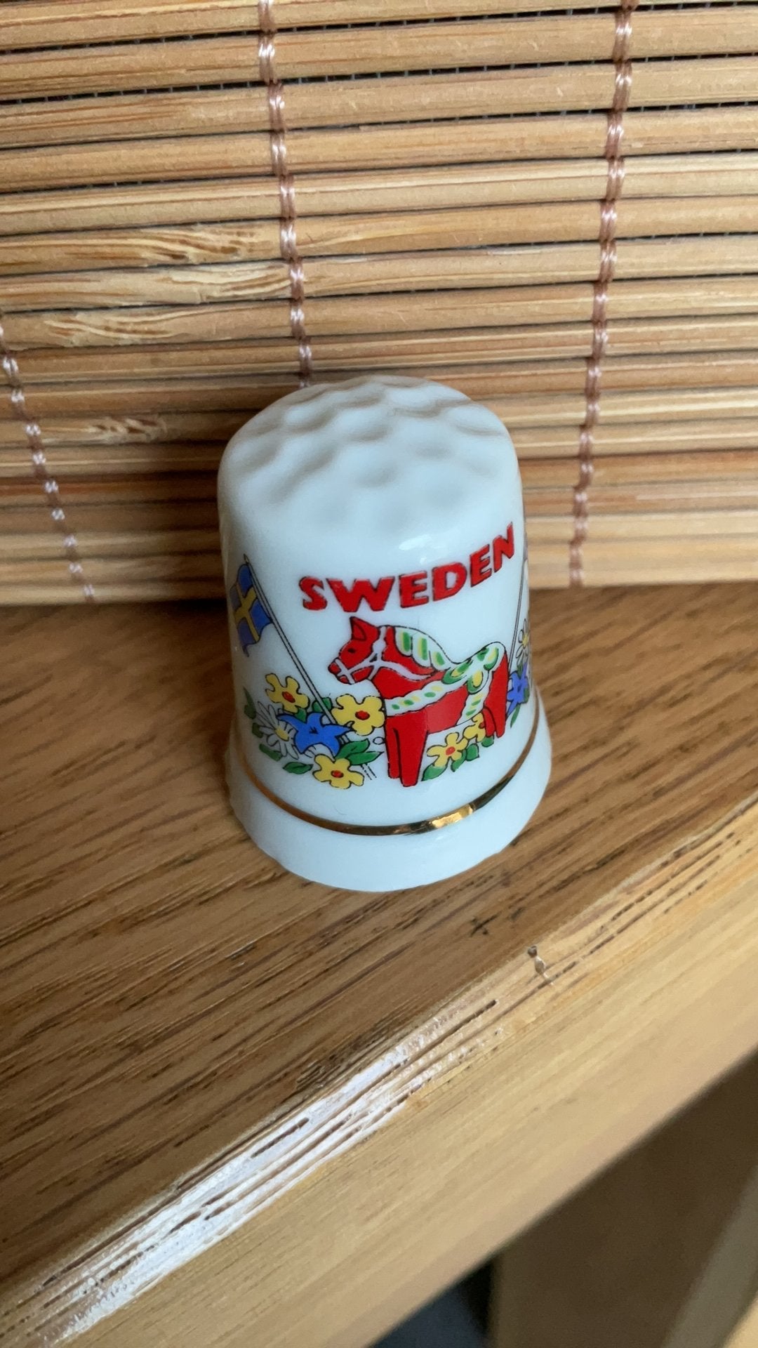 Sweden vingerhoed vingerhoedje vingerhoedjes vingerhoeden, Verzenden, Nieuw, Porselein, Buitenland