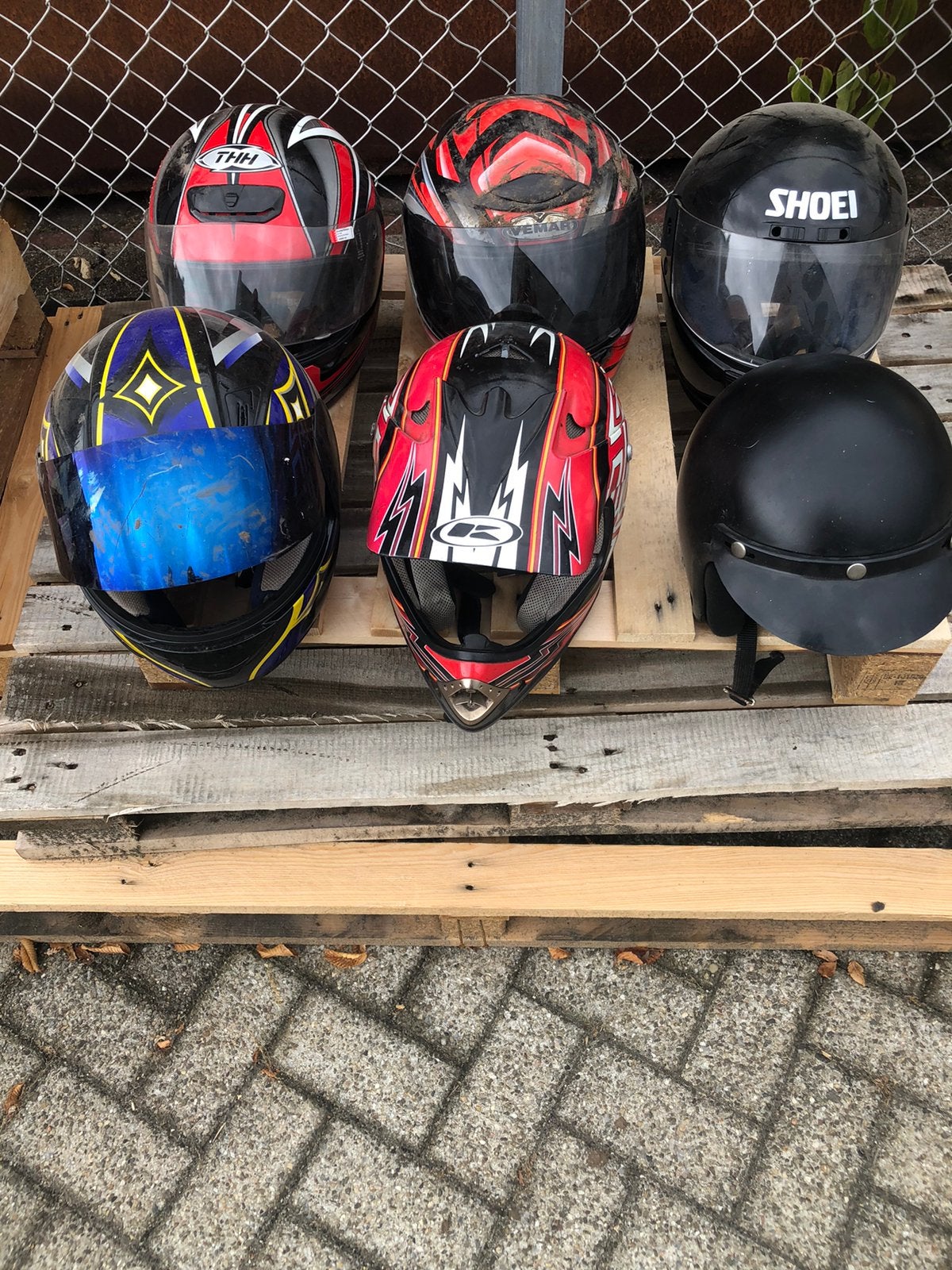 Diversen helmen, Ophalen, Gebruikt