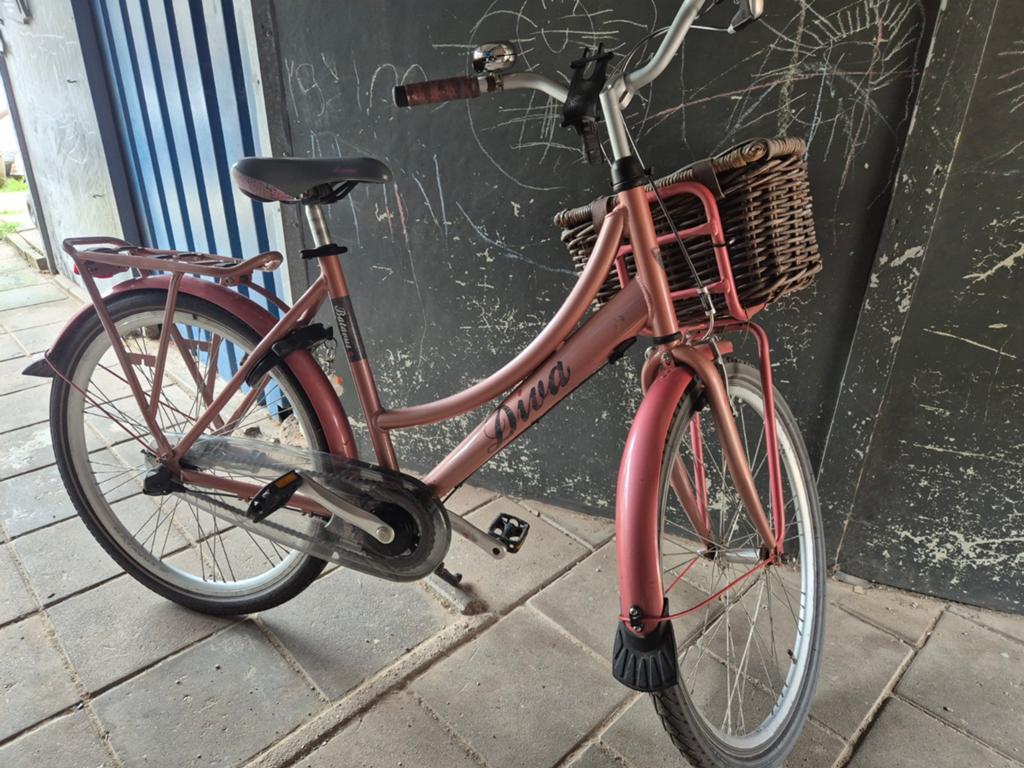 Batavus 26inch  met 3 versnellingen en mand, Fietsen en Brommers, Fietsen | Dames | Damesfietsen, Gebruikt, Versnellingen, Batavus