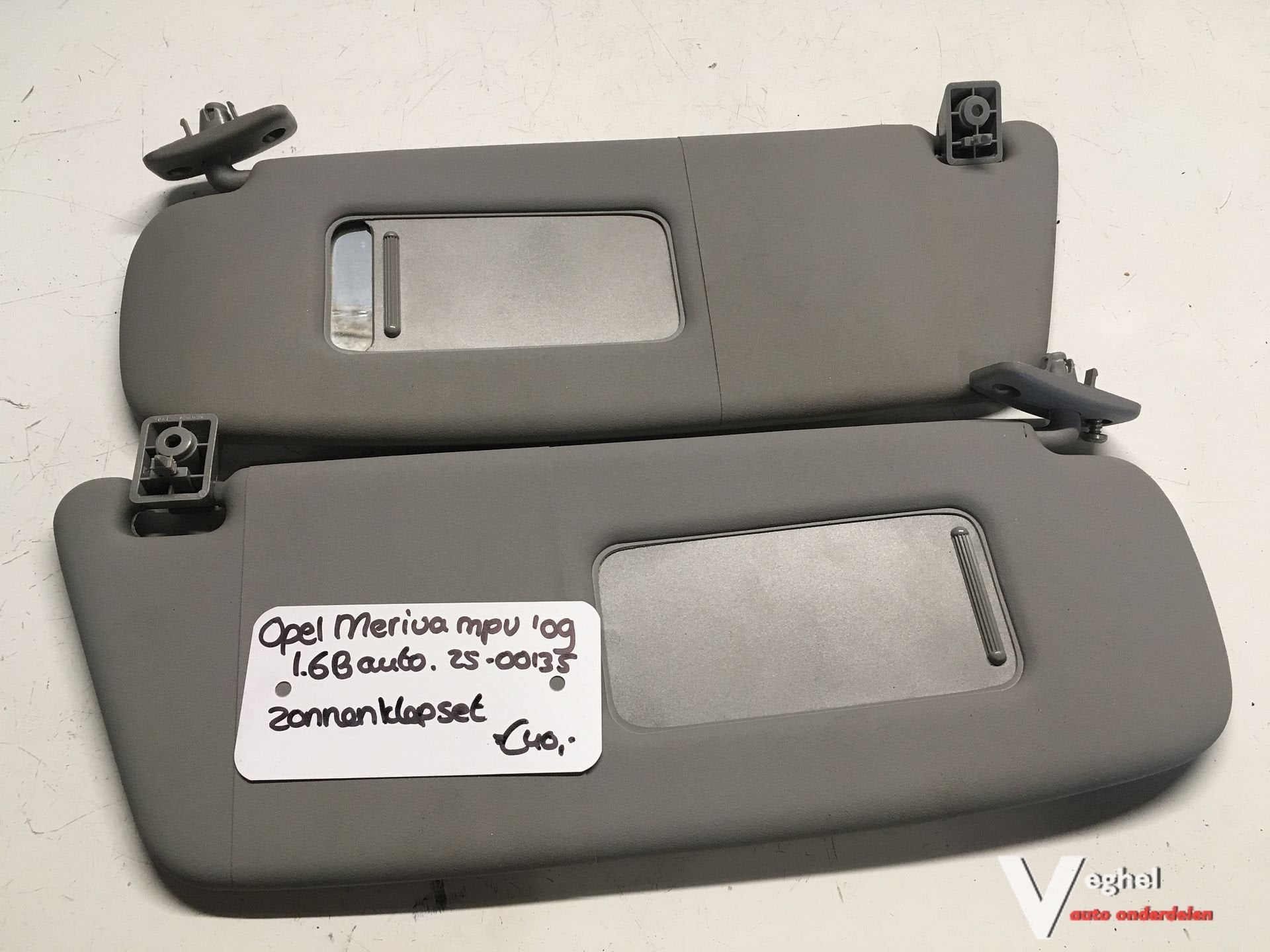 Opel Meriva 1.6 automaat 2009 2500135  Zonnekleppen set