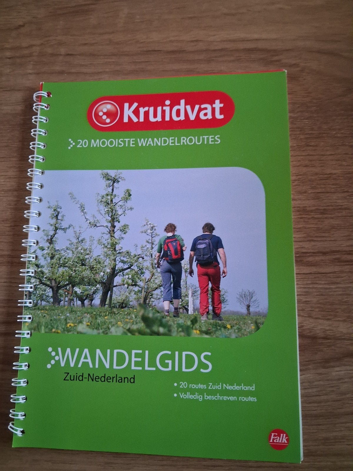 Kruidvat Wandelgids Zuid-Nederland - 20 Mooiste Routes, Fiets- of Wandelgids, Ophalen of Verzenden, Zo goed als nieuw, Benelux