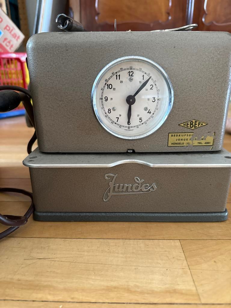 Vintage Jundes prikklok - Hebefa Hengelo, Antiek en Kunst, Antiek | Klokken, Ophalen of Verzenden