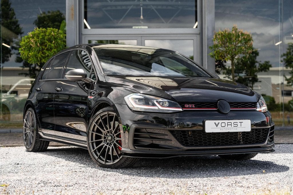 Volkswagen Golf 2.0 TSI GTI TCR Pano Dsg Akrapovic DCC Vol, 15 km/l, Gebruikt, Zwart, 4 cilinders