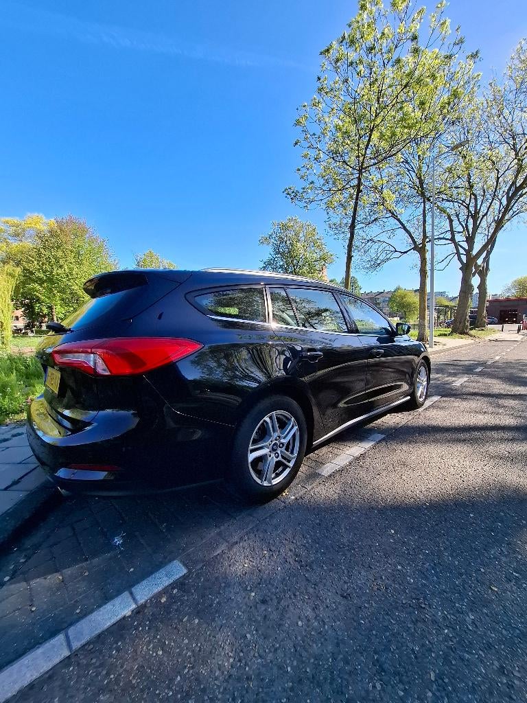 Ford Focus 1.0 Ecoboost 101pk 2020 Zwart, Euro 5, 1283 kg, 100 pk, Zwart