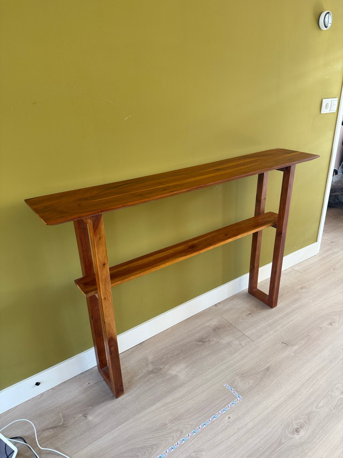 Bepurehome sidetable van acaciahout, Ophalen, 100 tot 150 cm, Zo goed als nieuw, Minder dan 25 cm
