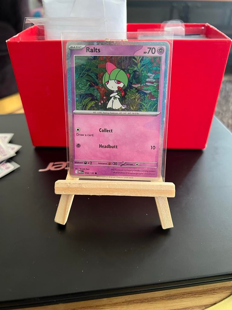Cosmos holo’s Pokémon Kaarten: Ralts en Kirlia, Ophalen of Verzenden, Zo goed als nieuw, Meerdere kaarten