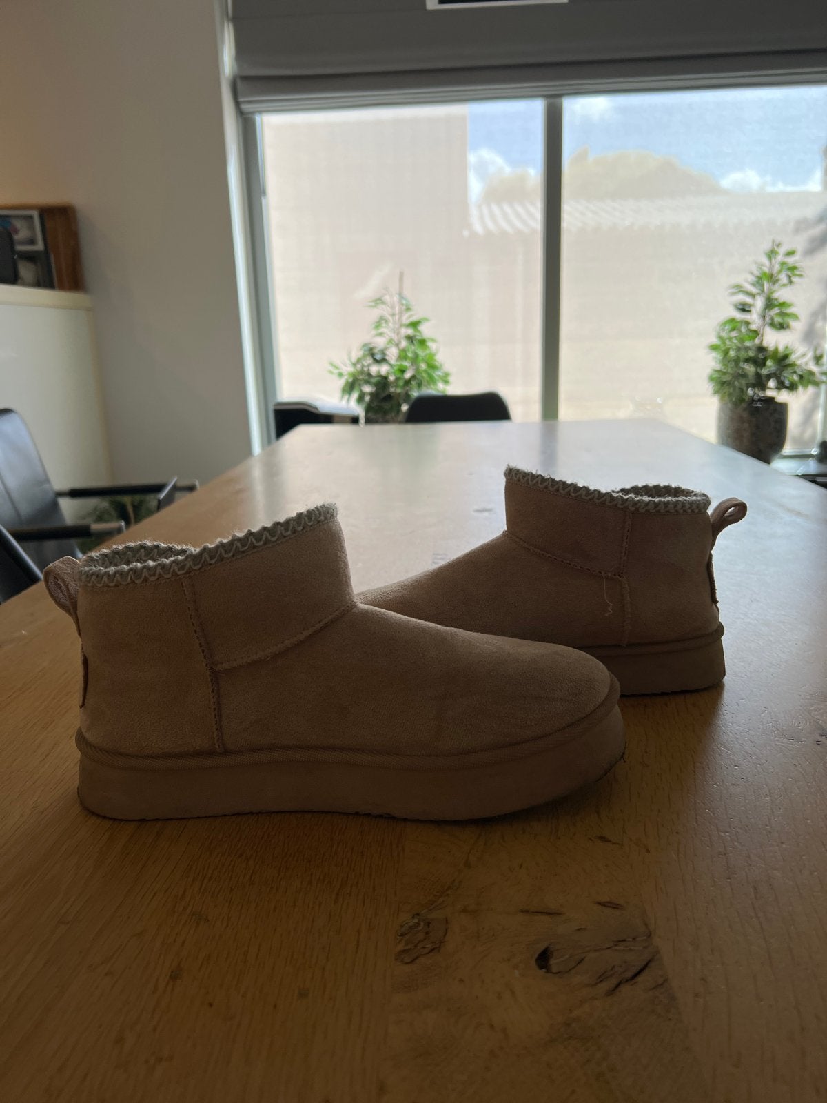 Uggs dupe in goede conditie maat 40, Ophalen of Verzenden, Zo goed als nieuw, Beige, Lage of Enkellaarzen