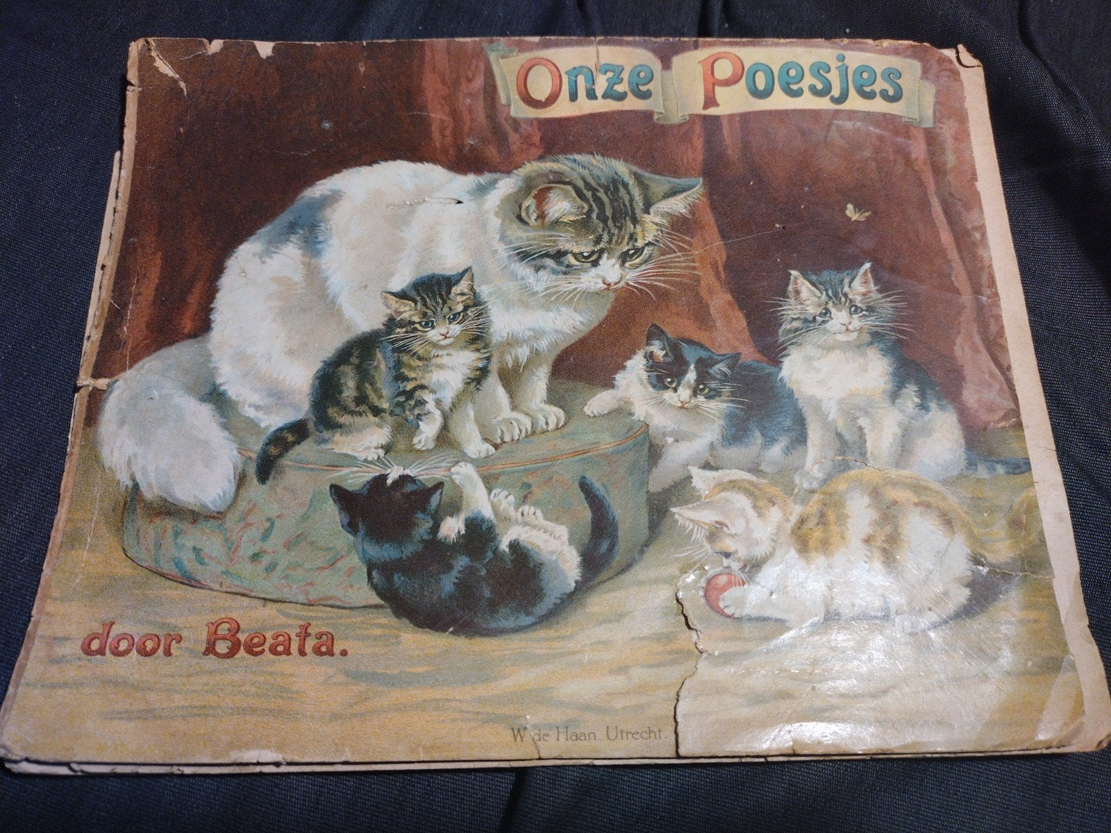 Antiek kinderprentenboek 'Onze Poesjes' door Beata, Ophalen of Verzenden