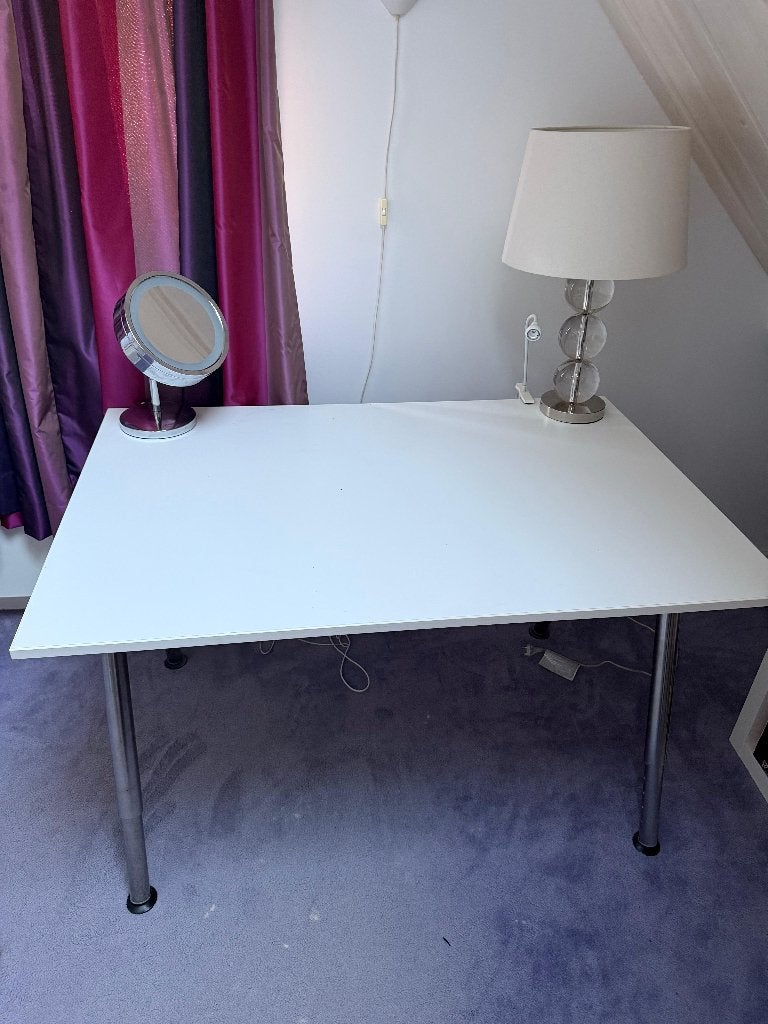 Bureau in hoogte verstelbaar IKEA GALANT, Spaanplaat of MDF, Ophalen of Verzenden, Zo goed als nieuw, IKEA