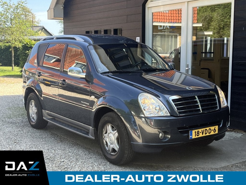 SsangYong Rexton RX 270 Xdi s Aut/Ecc/Leer/3200Kg trekgewich, Automaat, Gebruikt, Zwart, Stoelverwarming