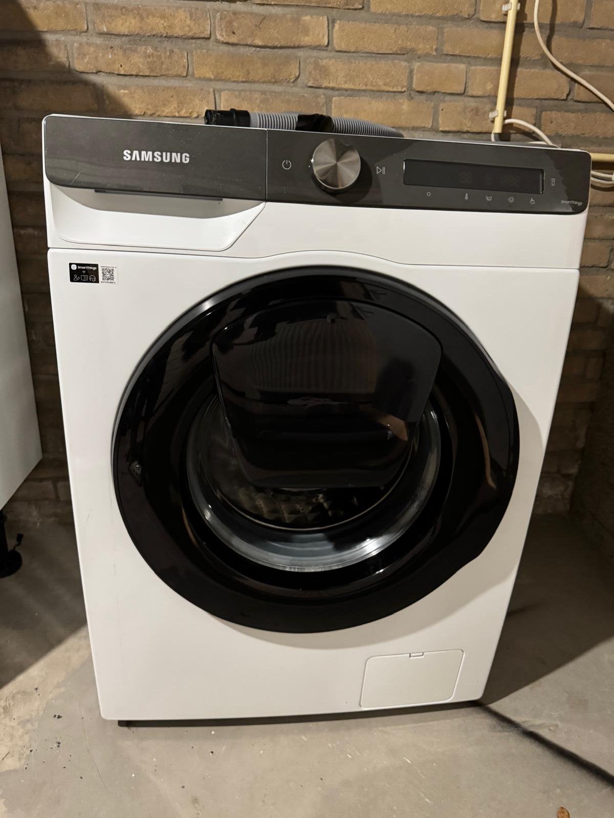 Wasmashien, Witgoed en Apparatuur, Wasmachines, Ophalen of Verzenden, Zo goed als nieuw, 1200 tot 1600 toeren, Minder dan 85 cm