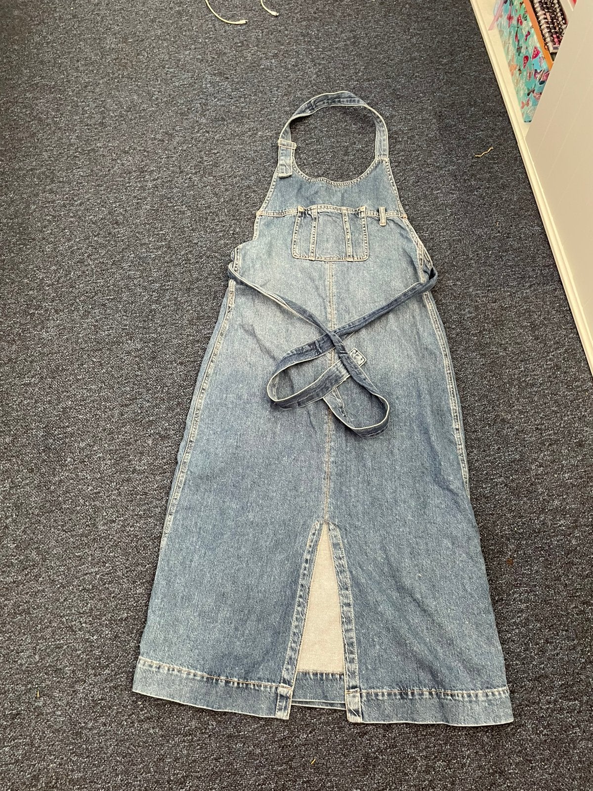 Overslag spijkerjurk van Pepe jeans, maat m, Kleding | Dames, Jurken, Maat 38/40 (M), Zo goed als nieuw, Knielengte, Verzenden